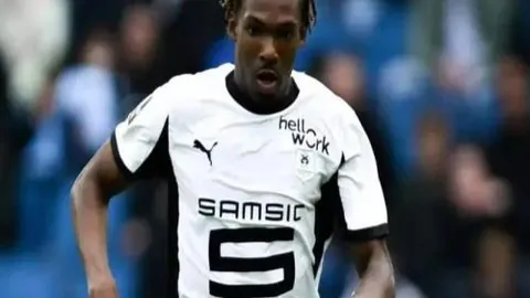 杨文龙稳扎稳打，苏翊鸣斗志昂扬，加油！北京晚报公众号全力支持！